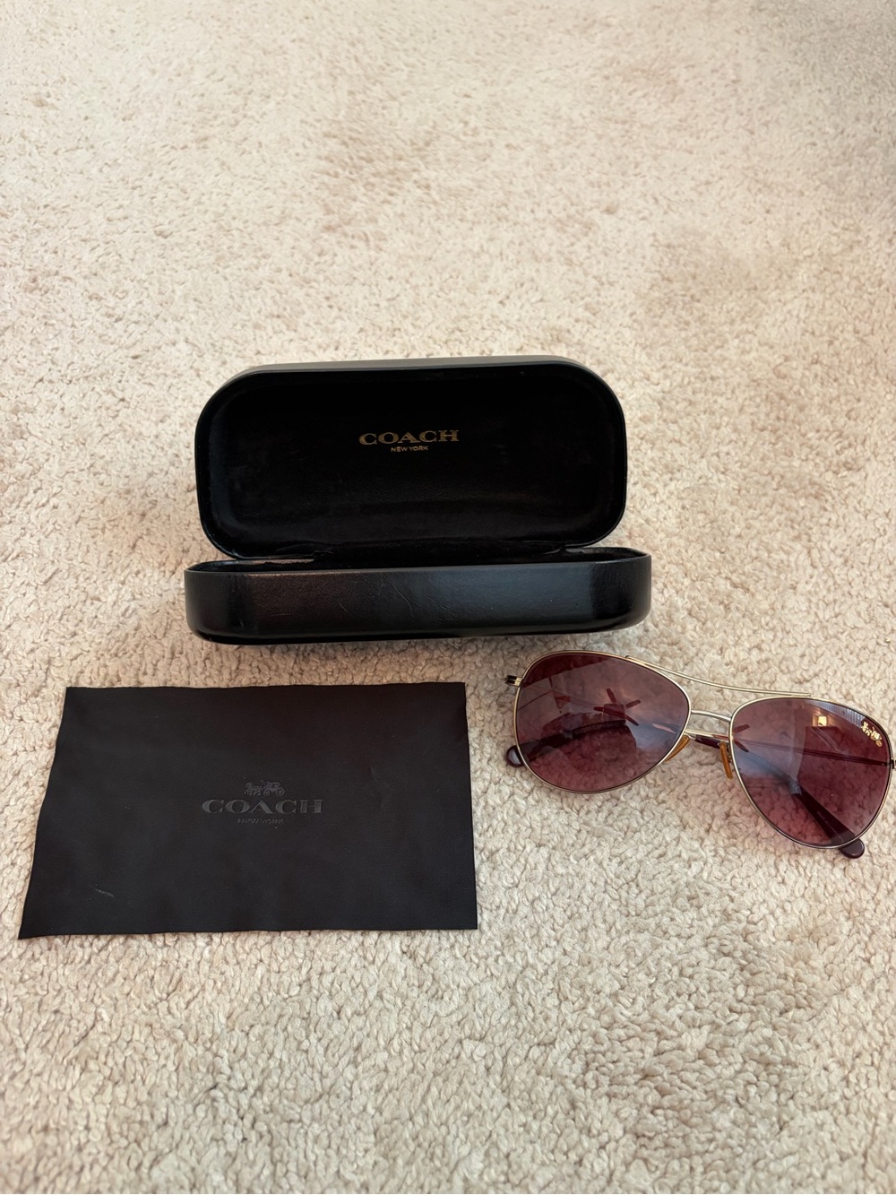 Coach Aviator Sunglasses HC7079 932213 Light Gold Brown Rose Gradient Lens